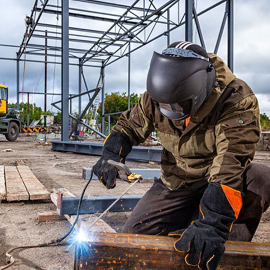 On-site welding services provided by experts in Dammam
