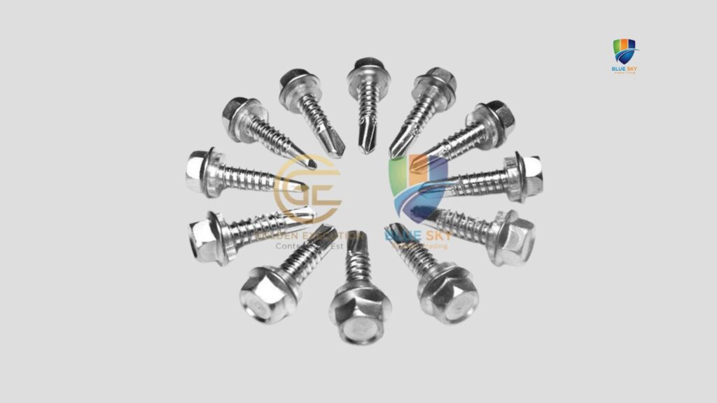 High-strength bolts vs regular bolts showing differences in tensile strength, material quality, durability, and industrial application performance.