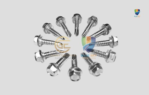High-strength bolts vs regular bolts showing differences in tensile strength, material quality, durability, and industrial application performance.